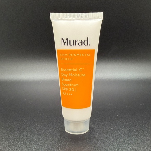 Murad Essential-C Cleanser and Serum Set - Picture 5 of 14
